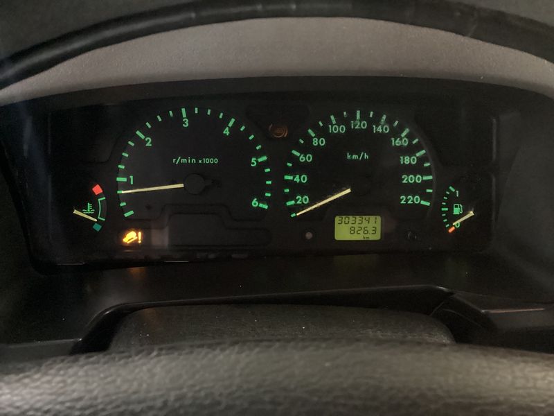 Land Rover Discovery 2.5 TDI TDi — zdjęcie 13