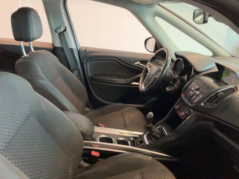 Opel Zafira Tourer 2.0 CDTI Innovation 2016 – снимка 16