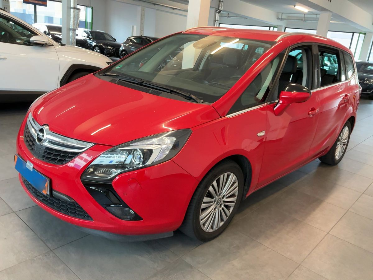 Opel Zafira 2016 — photo 1