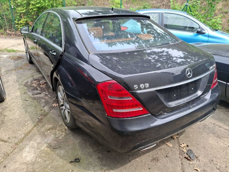 Mercedes-Benz S-Klasse S 320 CDI L 4Matic — zdjęcie 3