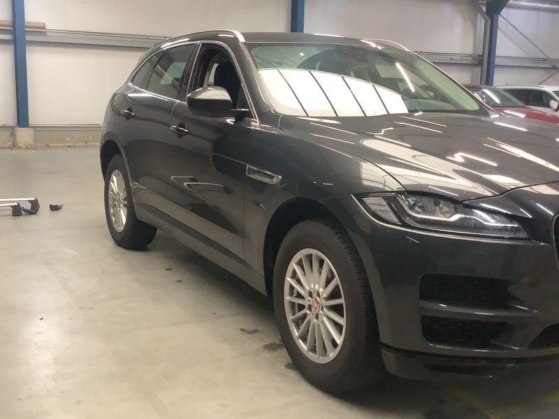 Jaguar F-Pace 20d Prestige AWD — zdjęcie 8