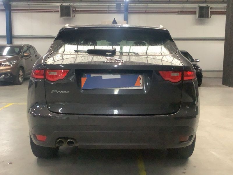Jaguar F-Pace 20d Prestige AWD — zdjęcie 5