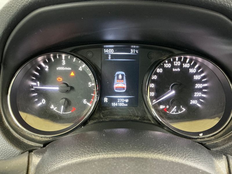 Nissan Qashqai 1.6 dCi Acenta — zdjęcie 13