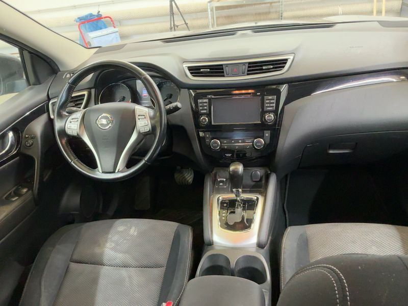 Nissan Qashqai 1.6 dCi Acenta — zdjęcie 12