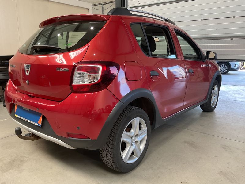Dacia Sandero 1.5 dCi Stepway Prestige — zdjęcie 2