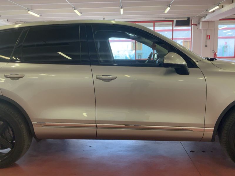 Volkswagen Touareg 3.0 V6 TSI Plug-in Hybrid — zdjęcie 7