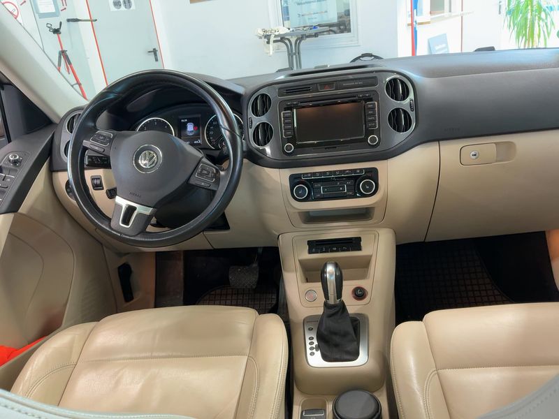 Volkswagen Tiguan 2.0 TDI Sport & Style 4Motion BlueMotion Tech — zdjęcie 12