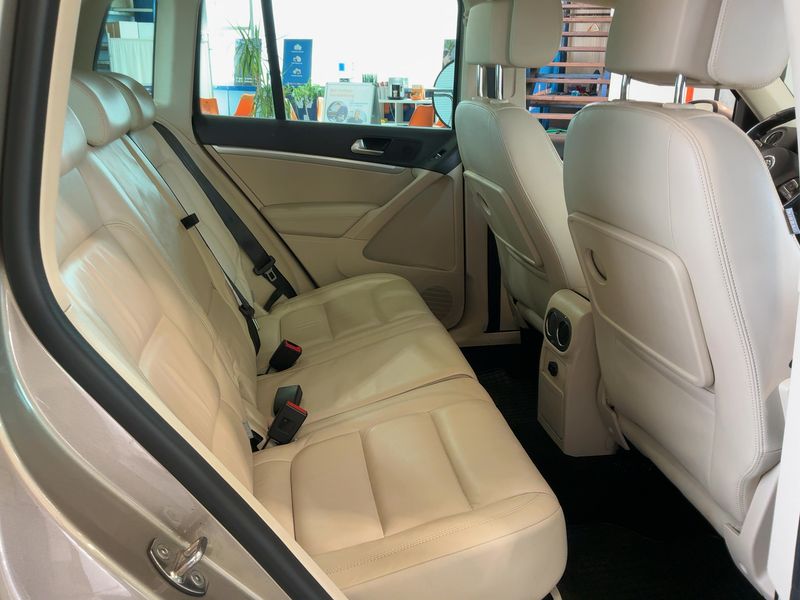 Volkswagen Tiguan 2.0 TDI Sport & Style 4Motion BlueMotion Tech — zdjęcie 14