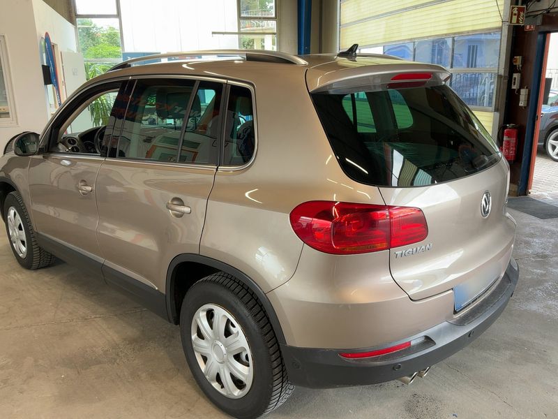 Volkswagen Tiguan 2.0 TDI Sport & Style 4Motion BlueMotion Tech — zdjęcie 3
