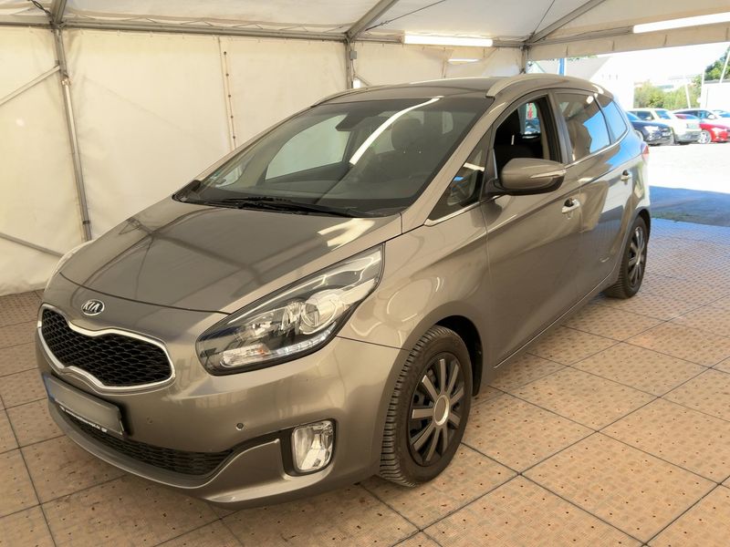 Kia Carens 1.7 CRDi UEFA Euro 2016
