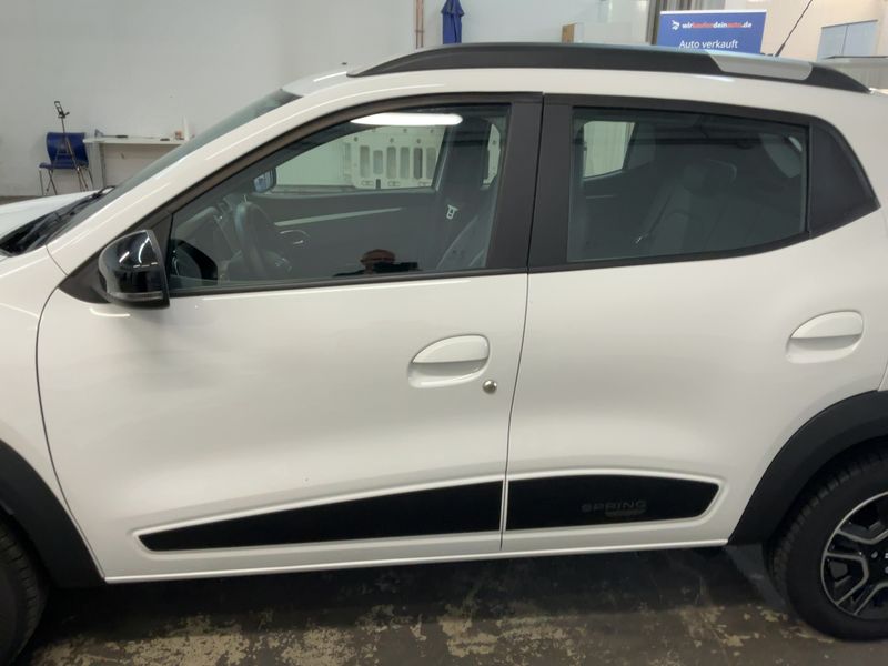 Dacia Spring electric drive 33 kW Essential — zdjęcie 4
