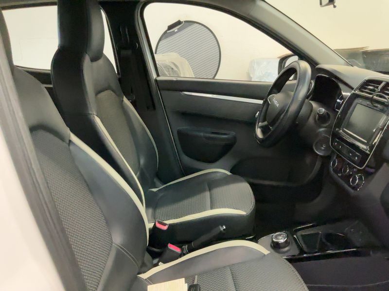 Dacia Spring electric drive 33 kW Essential — zdjęcie 11