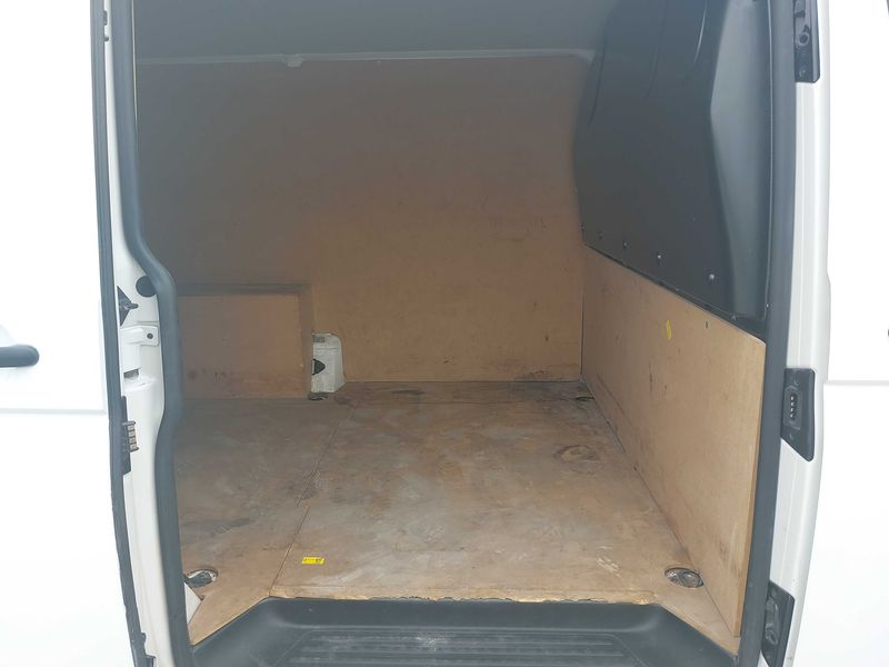 Volkswagen T6 Transporter 2.0 TDI Kasten FWD — zdjęcie 13