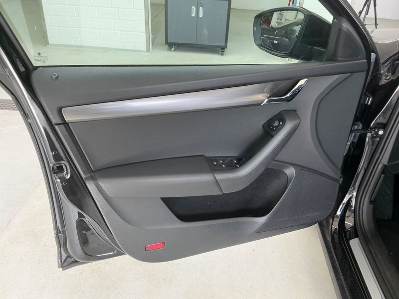 Skoda Octavia 2.0 TDI Clever 2018 – снимка 24