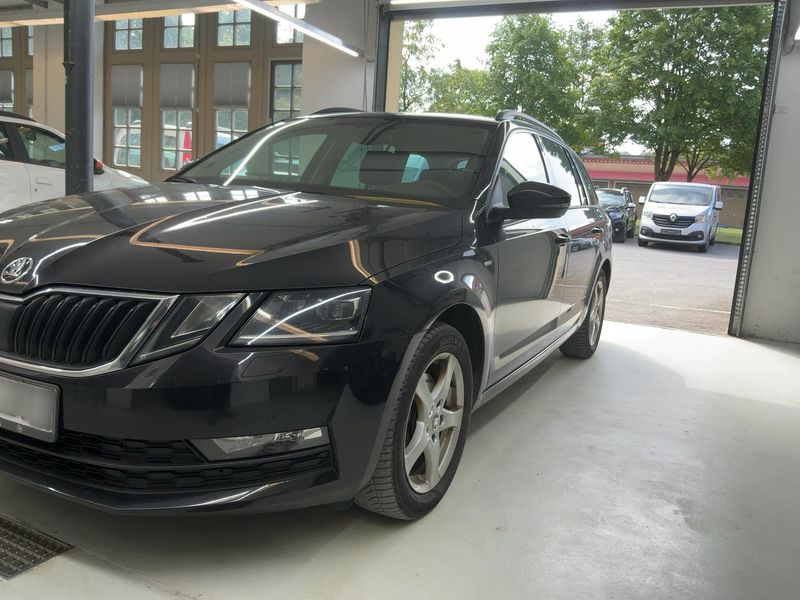 Skoda Octavia 2.0 TDI Clever 2018 – снимка 2