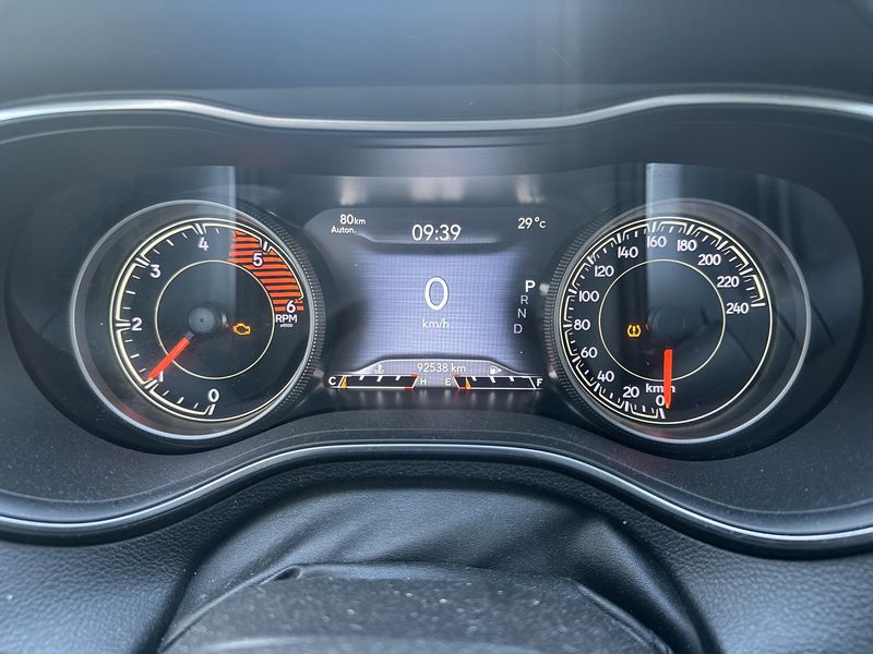 Jeep Cherokee 2.2 M-Jet Limited 4x2 — zdjęcie 12