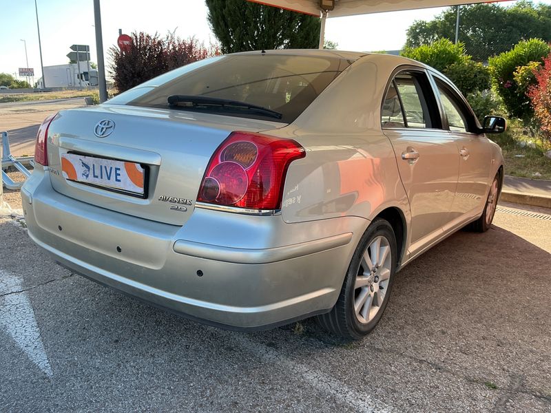 Toyota Avensis 2.0 Sol — zdjęcie 2