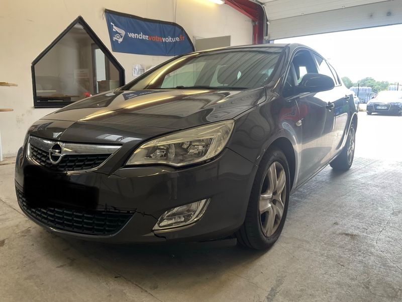 Opel Astra 1.7 CDTI Edition 2011 – снимка 1