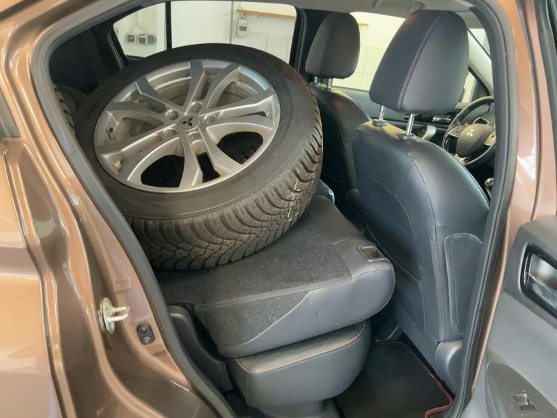Mitsubishi Eclipse Cross 1.5 T-MIVEC Top 2WD — zdjęcie 14