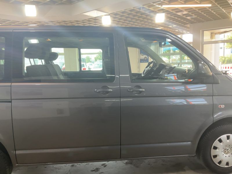 Volkswagen T5 Caravelle 2.0 TDI Comfortline — zdjęcie 7