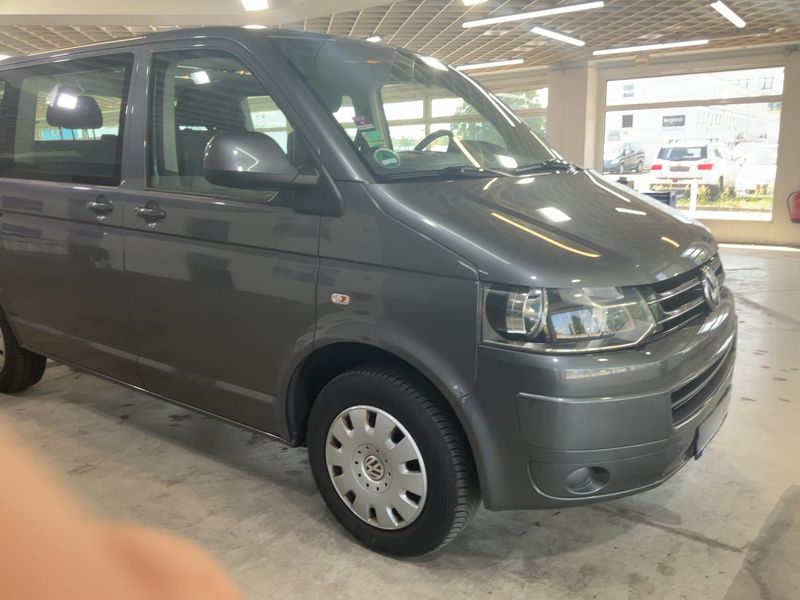Volkswagen T5 Caravelle 2.0 TDI Comfortline — zdjęcie 8