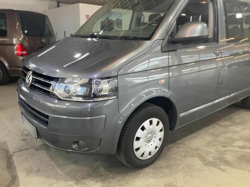 Volkswagen T5 Caravelle 2.0 TDI Comfortline — zdjęcie 2