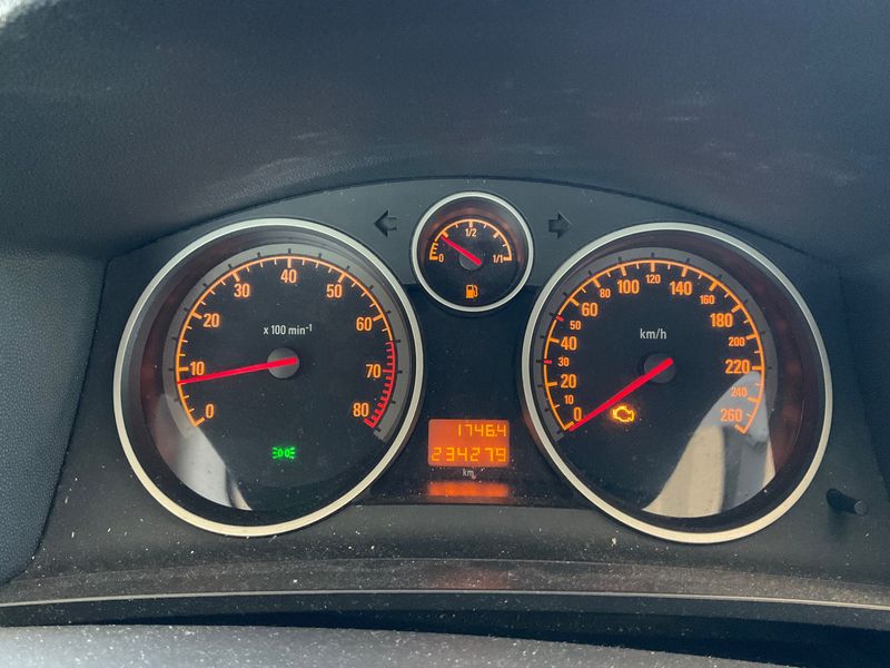 Opel Zafira 1.6 Enjoy — zdjęcie 4