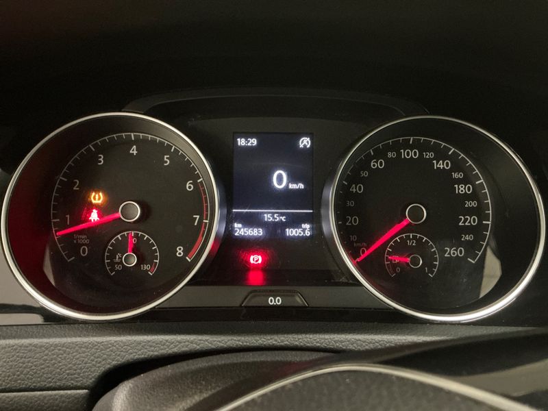 Volkswagen Golf VII 1.4 TSI Highline BlueMotion Tech — zdjęcie 13