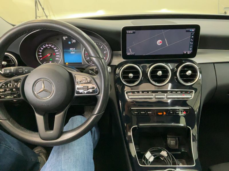 Mercedes-Benz C-Klasse C 220 d T — zdjęcie 12