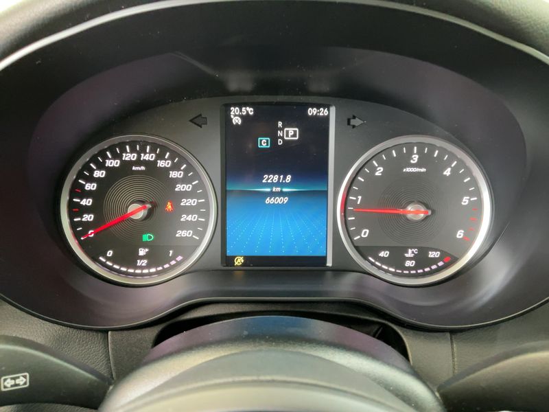 Mercedes-Benz C-Klasse C 220 d T — zdjęcie 13