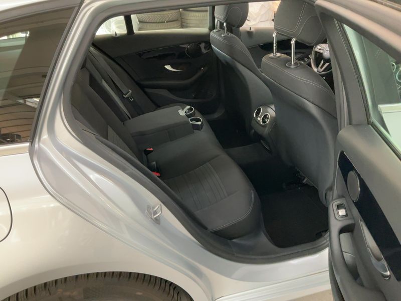Mercedes-Benz C-Klasse C 220 d T — zdjęcie 14