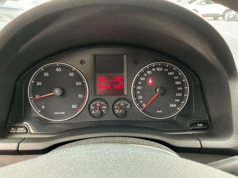 Volkswagen Golf V 1.6 Trendline — zdjęcie 4