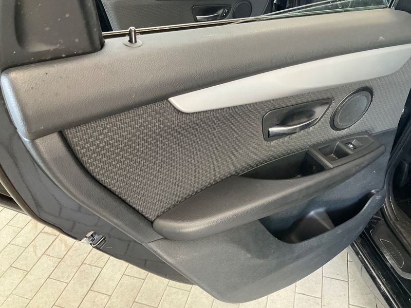 BMW 2er 218i Active Tourer Advantage 2016 – снимка 29
