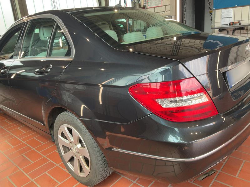 Mercedes-Benz C-Klasse C 200 CDI BlueEfficiency Avantgarde 2012 – снимка 6