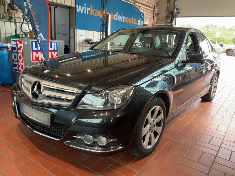 Mercedes-Benz C-Klasse C 200 CDI BlueEfficiency Avantgarde 2012 – снимка 1