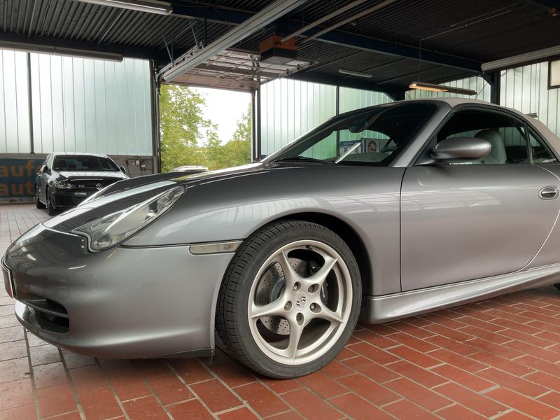 Porsche 911 996 Carrera Cabrio — zdjęcie 2