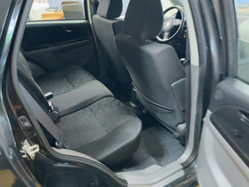 Suzuki SX4 2.0 DDiS Comfort 2013 – снимка 19