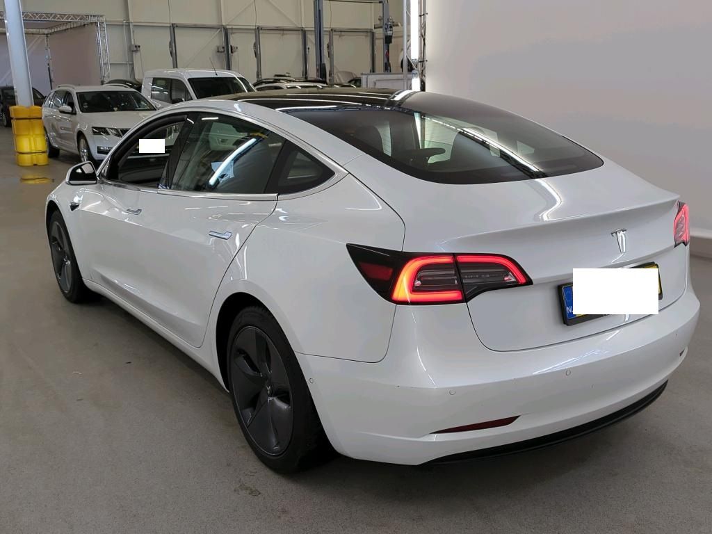 Tesla Model 3 Standard Range Plus