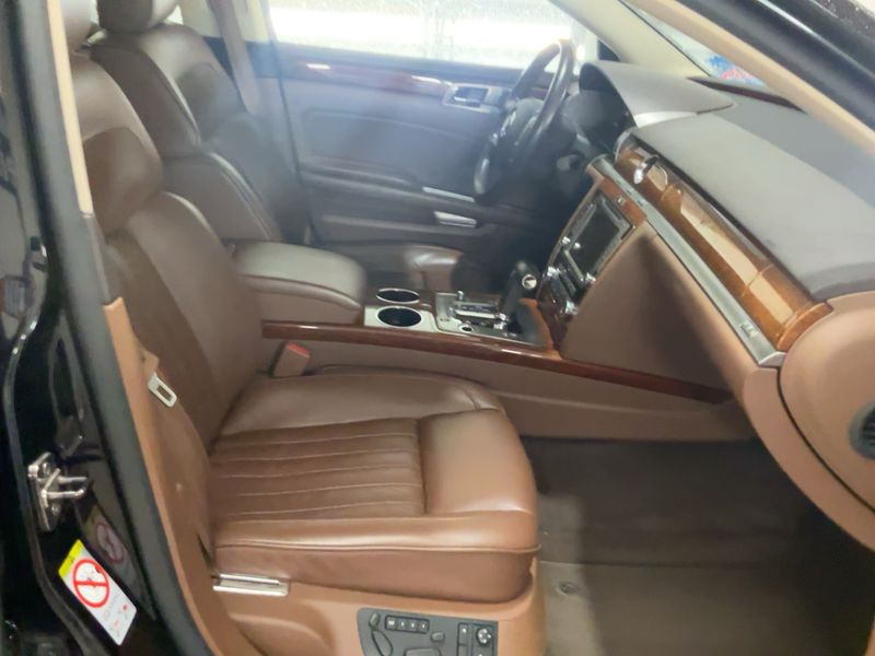 Volkswagen Phaeton 3.0 V6 TDI Lang 4Motion — zdjęcie 11