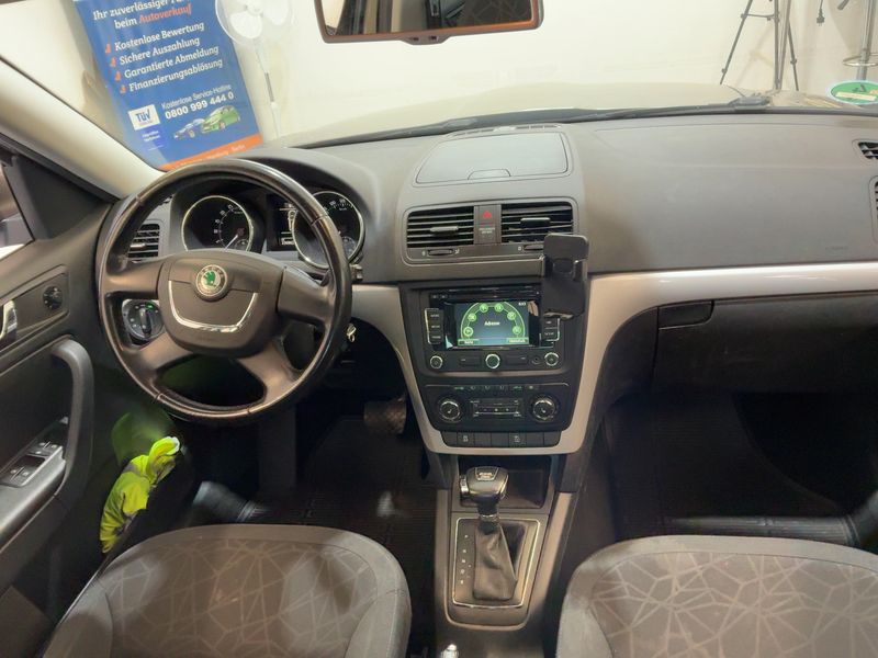 Skoda Yeti 2.0 TDI Ambition 4x4 — zdjęcie 12