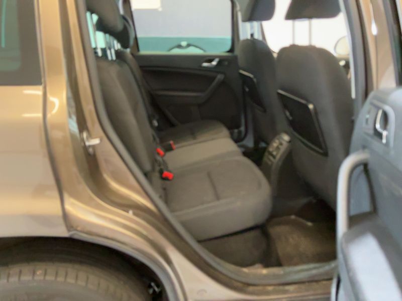 Skoda Yeti 2.0 TDI Ambition 4x4 — zdjęcie 14