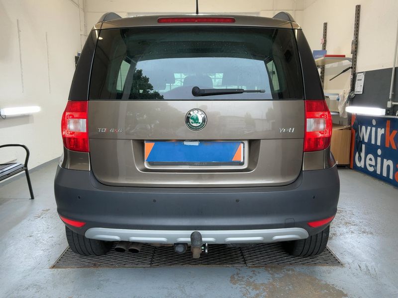 Skoda Yeti 2.0 TDI Ambition 4x4 — zdjęcie 5