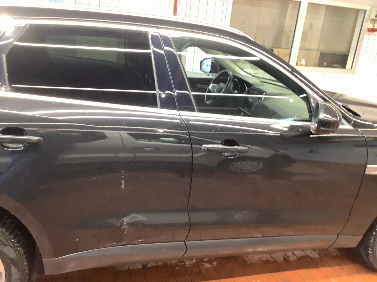 Jaguar F-Pace 2018 — photo 11