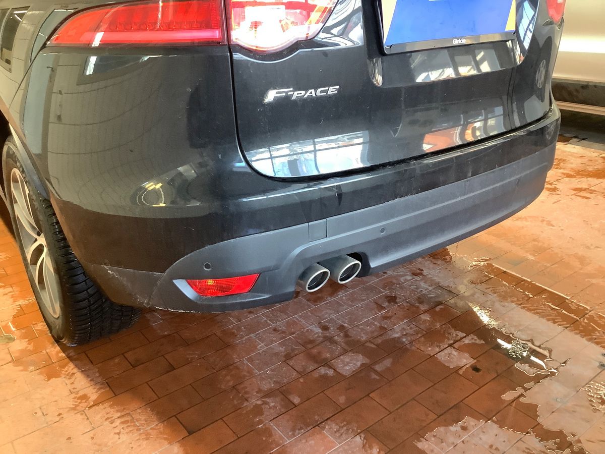 Jaguar F-Pace 2018 — photo 37
