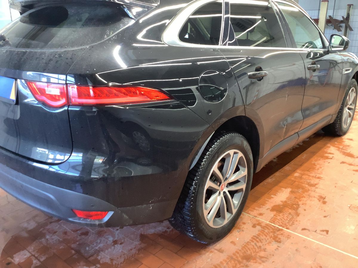 Jaguar F-Pace 2018 — photo 9