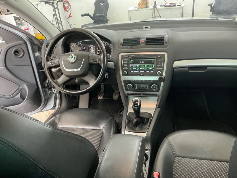 Skoda Octavia 1.4 TSI Elegance 2013 – снимка 17