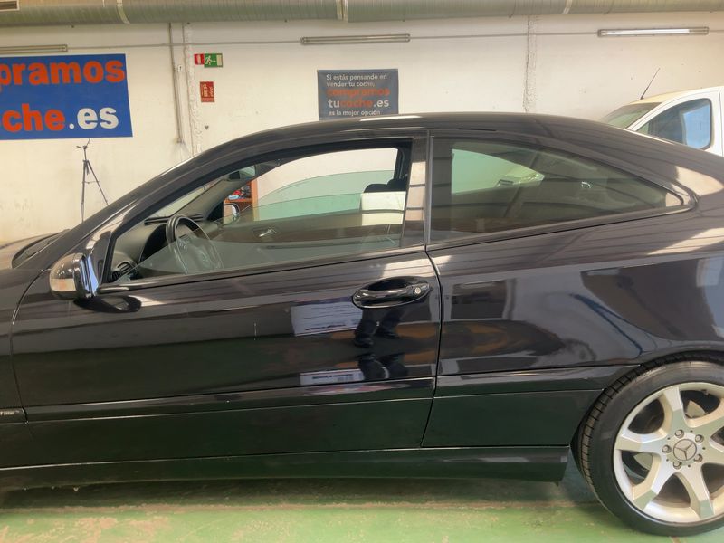 Mercedes-Benz C-Klasse C 180 Kompressor Sport Edition — zdjęcie 4