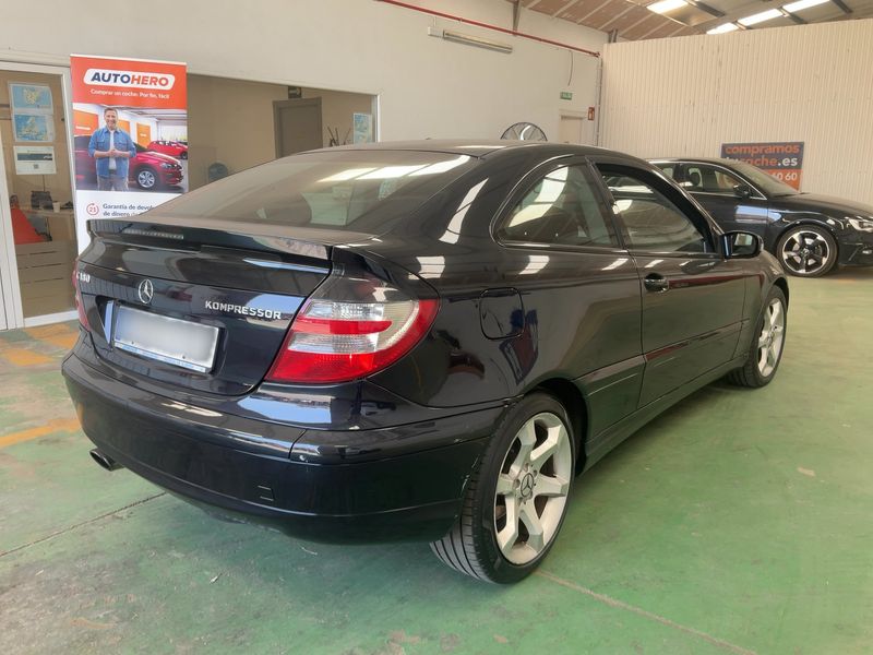 Mercedes-Benz C-Klasse C 180 Kompressor Sport Edition — zdjęcie 6