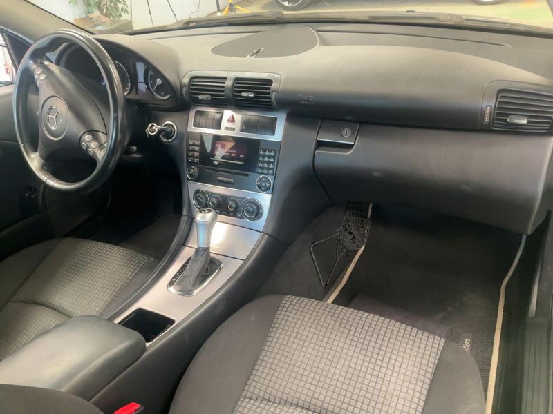 Mercedes-Benz C-Klasse C 180 Kompressor Sport Edition — zdjęcie 12