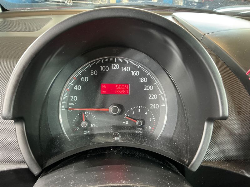 Volkswagen New Beetle 1.4 — zdjęcie 13